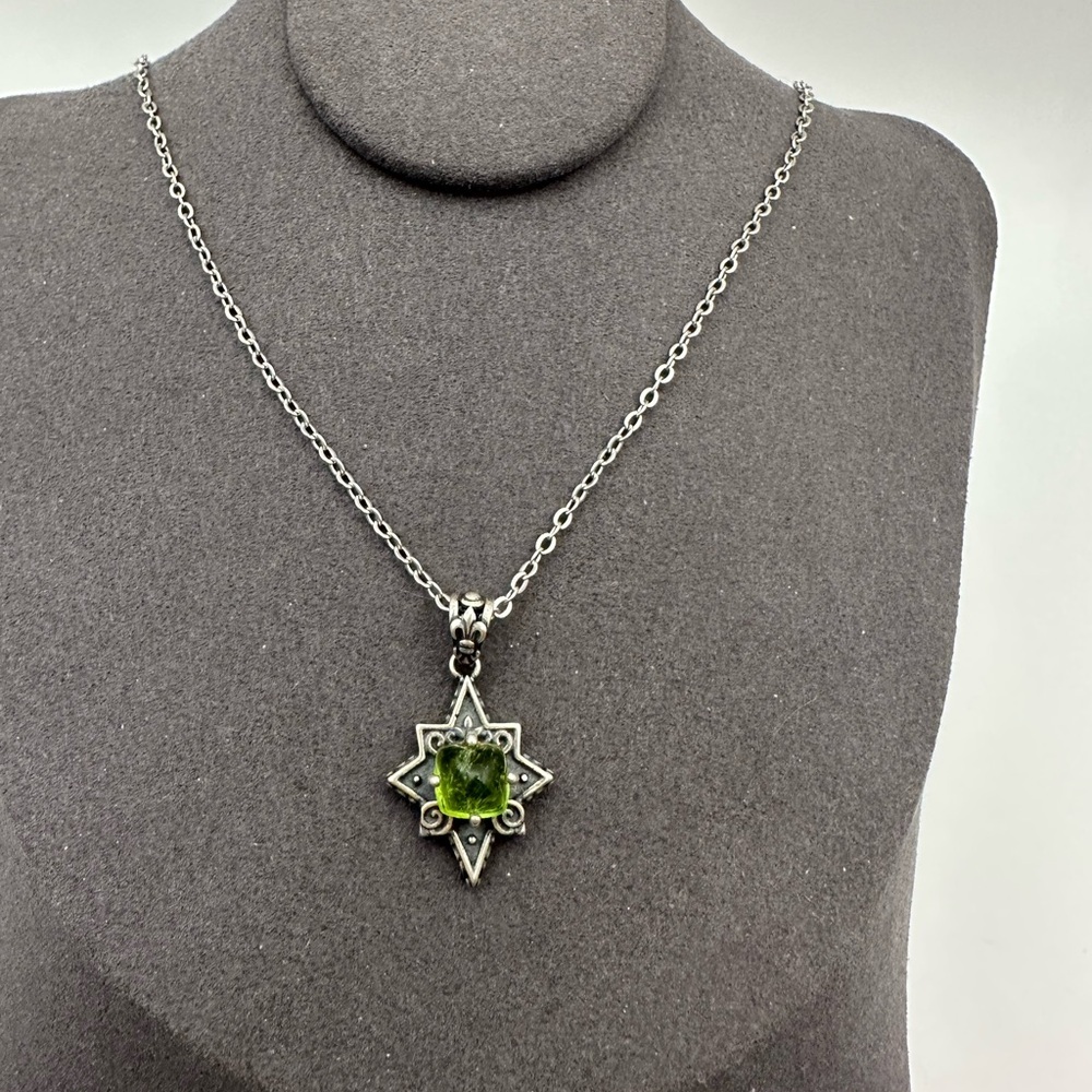 Silver Compass Star Pendant with Green Tourmaline on 18” Copper Chain - Picture 3 of 8